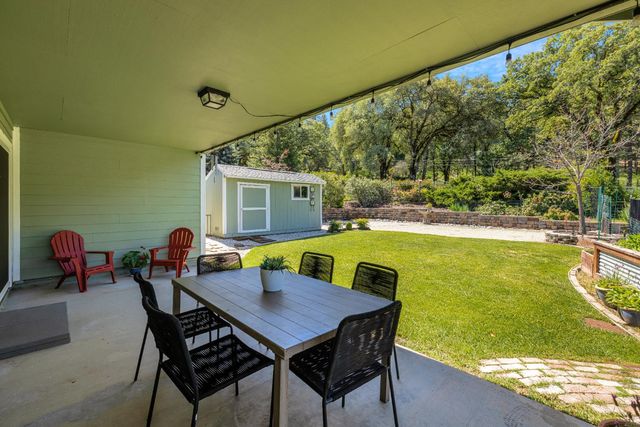 13780 Torrey Pines Dr, Auburn, CA 95602