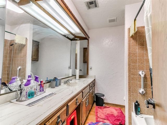 1805 Graham Circle, Oklahoma City, OK 73127