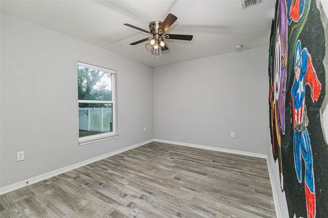 5662 TOWER PALMS LANE, Lakeland, FL 33811