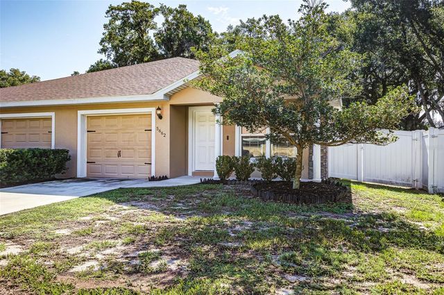 5662 TOWER PALMS LANE, Lakeland, FL 33811