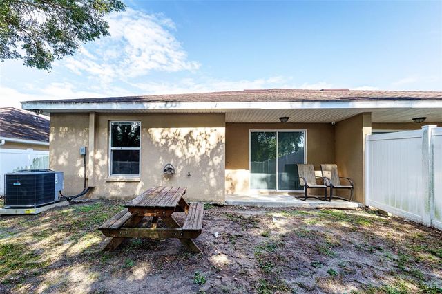 5662 TOWER PALMS LANE, Lakeland, FL 33811