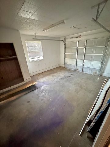 10344 County Road 2404, Tool, TX 75143