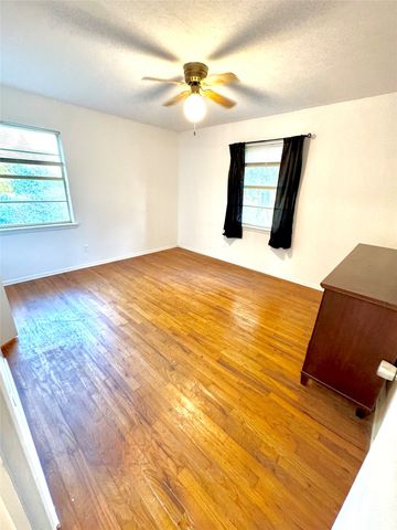 10344 County Road 2404, Tool, TX 75143
