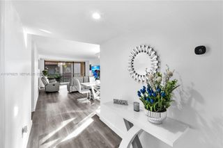 20841 San Simeon Way 205, Miami, FL 33179