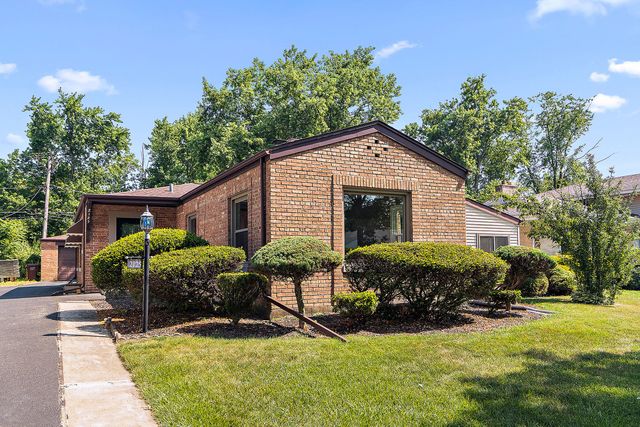 2125 Collett Lane, Flossmoor, IL 60422