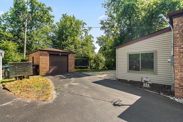 2125 Collett Lane, Flossmoor, IL 60422