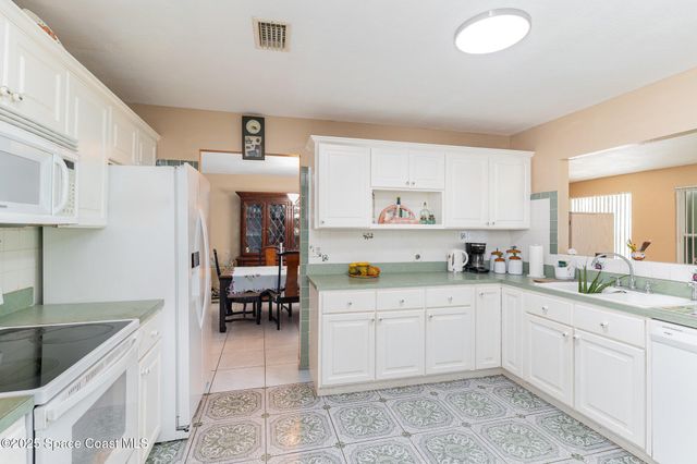 147 Emerson Drive NW, Palm Bay, FL 32907