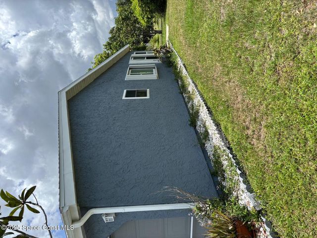 147 Emerson Drive NW, Palm Bay, FL 32907