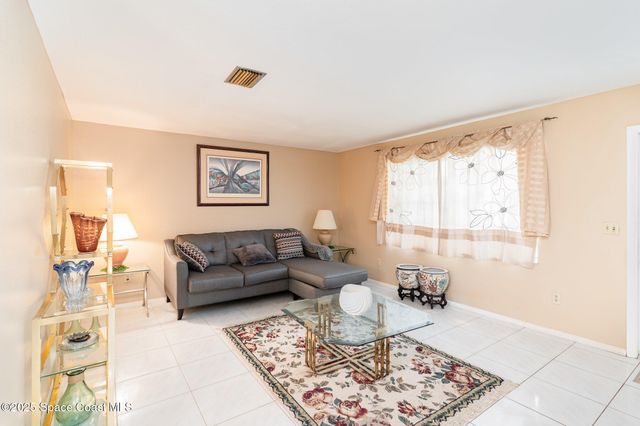 147 Emerson Drive NW, Palm Bay, FL 32907