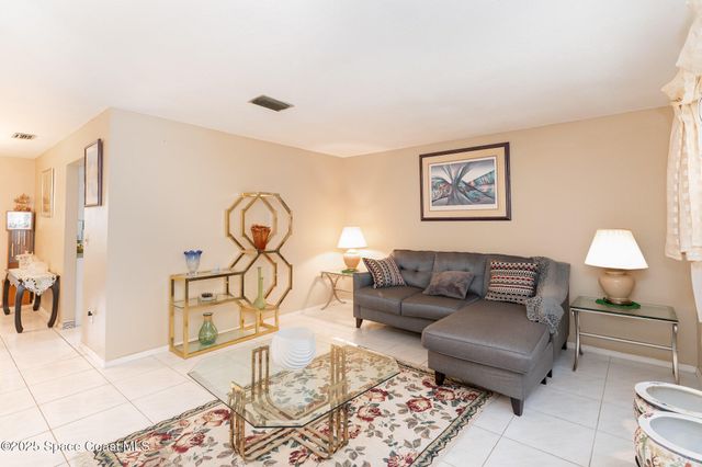 147 Emerson Drive NW, Palm Bay, FL 32907