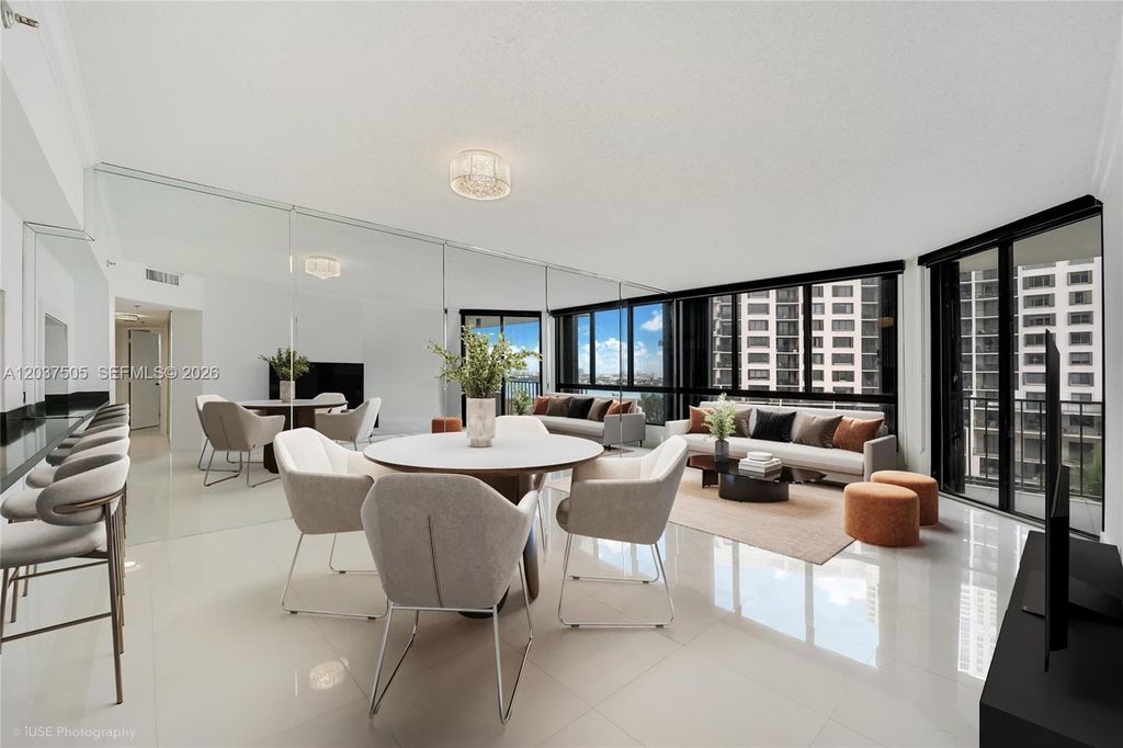 520 Brickell Key Dr A802, Miami, FL 33131