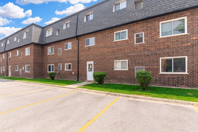 9461 BAY COLONY Drive 1S, Des Plaines, IL 60016