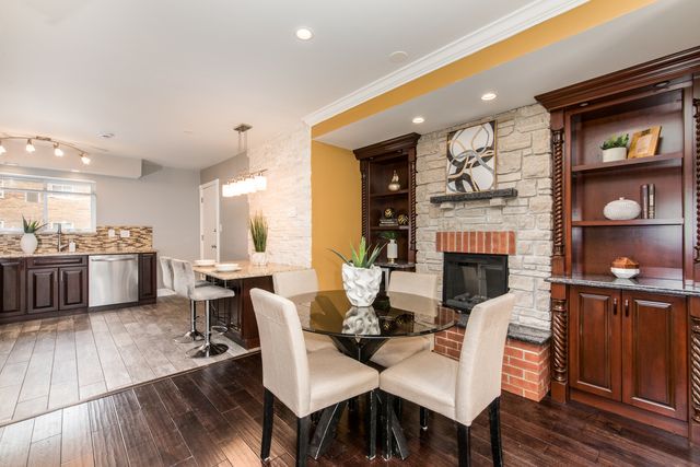 9461 BAY COLONY Drive 1S, Des Plaines, IL 60016