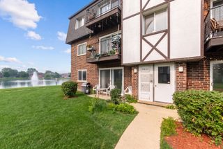 9461 BAY COLONY Drive 1S, Des Plaines, IL 60016