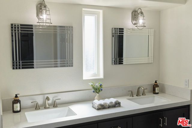 13230 Creekside Lane, Poway, CA 92064