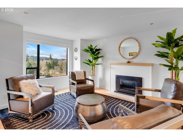 2539 LIMERICK Ln, West Linn, OR 97068