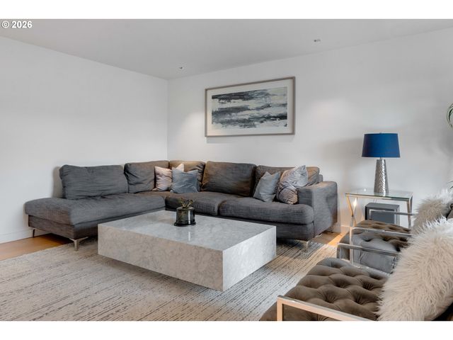 2539 LIMERICK Ln, West Linn, OR 97068