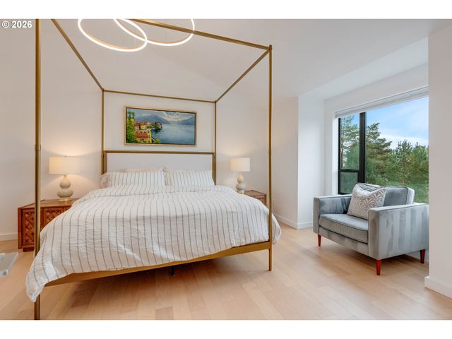 2539 LIMERICK Ln, West Linn, OR 97068