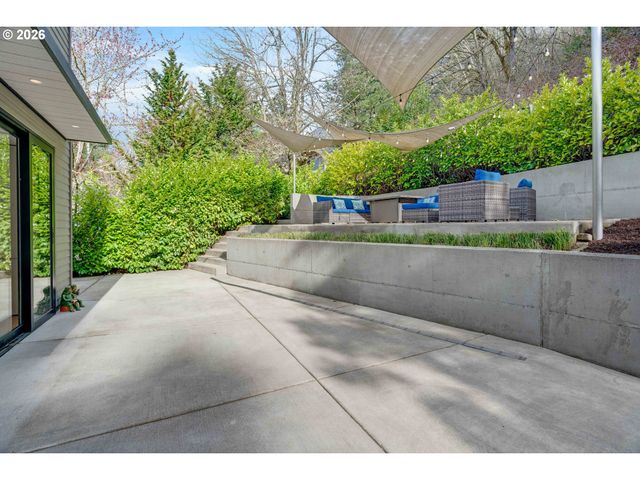 2539 LIMERICK Ln, West Linn, OR 97068