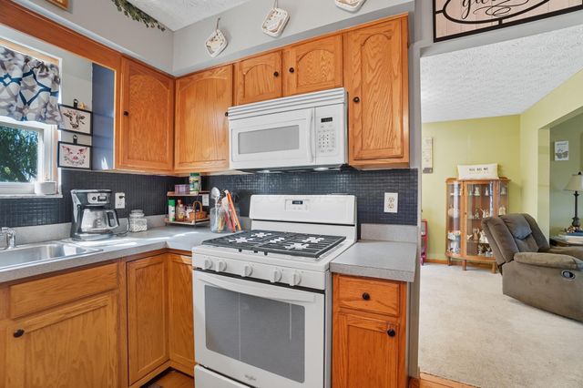 1070 Wilshire Court, London, OH 43140