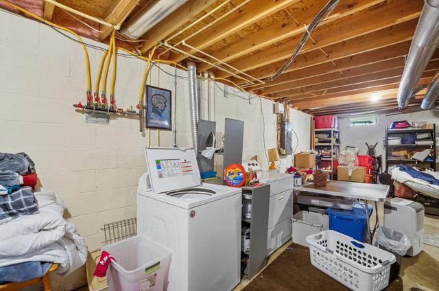 1070 Wilshire Court, London, OH 43140