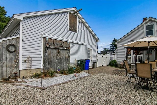 6 Fairview Street, Goffstown, NH 03102