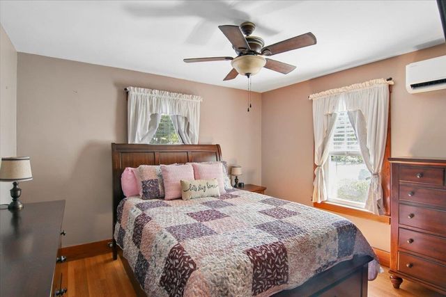 6 Fairview Street, Goffstown, NH 03102
