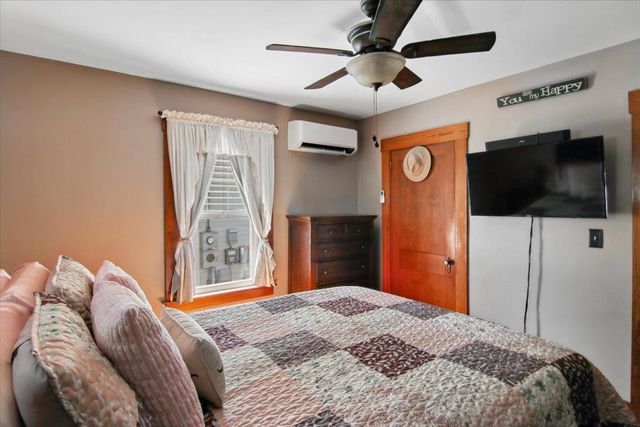 6 Fairview Street, Goffstown, NH 03102