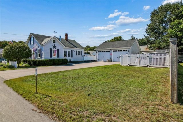 6 Fairview Street, Goffstown, NH 03102