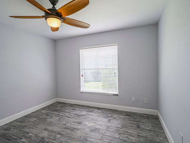 725 23rd Avenue, Vero Beach, FL 32962