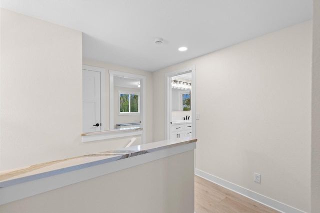 7693 Overlook DRIVE, Greendale, WI 53129