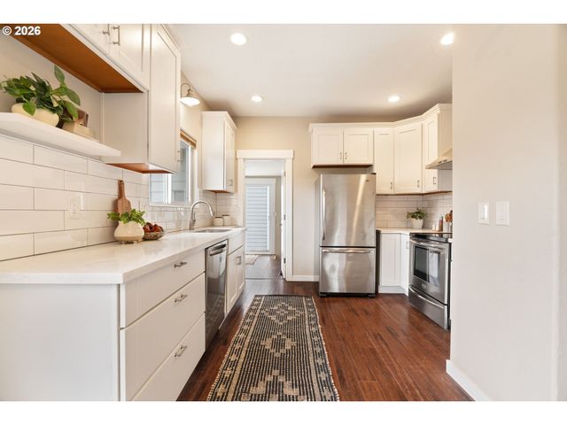 7805 N HEREFORD Ave, Portland, OR 97203