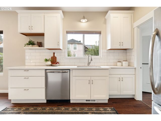 7805 N HEREFORD Ave, Portland, OR 97203