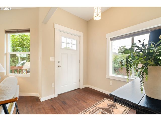 7805 N HEREFORD Ave, Portland, OR 97203
