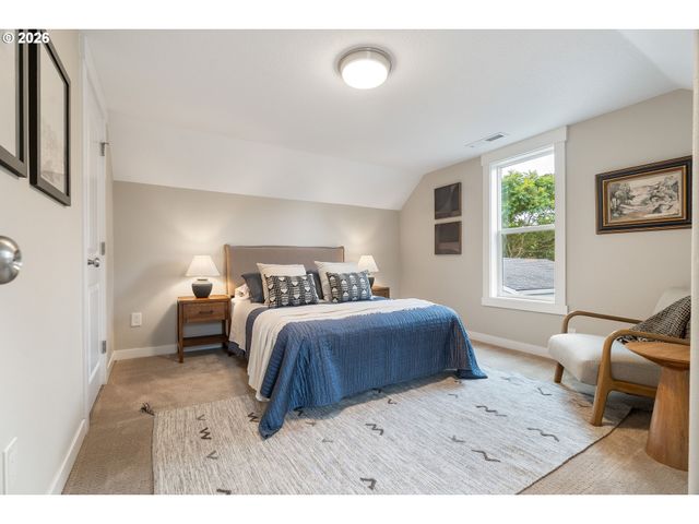 7805 N HEREFORD Ave, Portland, OR 97203
