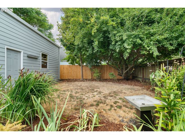 7805 N HEREFORD Ave, Portland, OR 97203