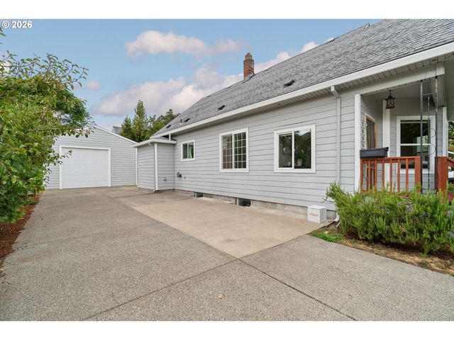 7805 N HEREFORD Ave, Portland, OR 97203