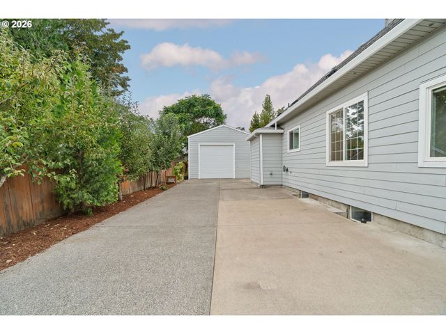 7805 N HEREFORD Ave, Portland, OR 97203