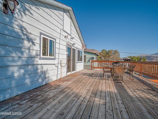 136 Palmer Way, Topaz, CA 96133