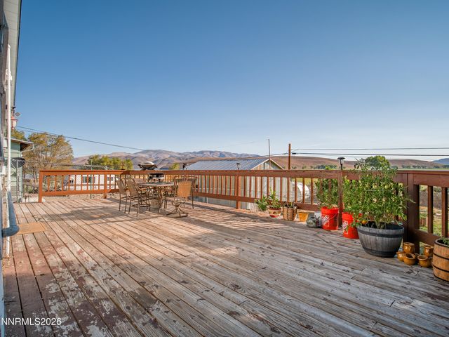 136 Palmer Way, Topaz, CA 96133