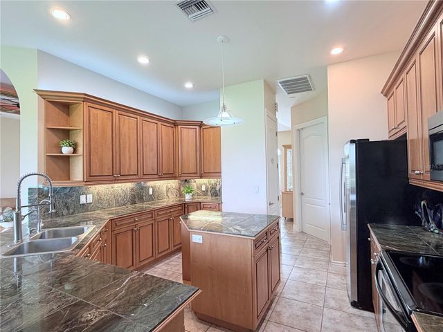 324 SANTURCE AVENUE, North Port, FL 34287