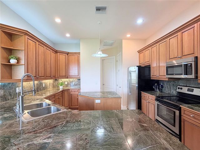 324 SANTURCE AVENUE, North Port, FL 34287