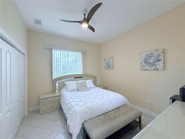 324 SANTURCE AVENUE, North Port, FL 34287