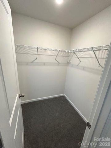 5155 Mark Drive NE, Hickory, NC 28601