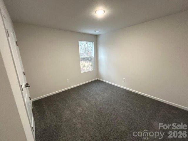 5155 Mark Drive NE, Hickory, NC 28601