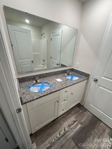 5155 Mark Drive NE, Hickory, NC 28601