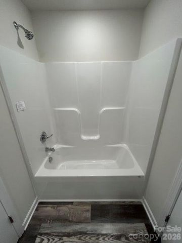 5155 Mark Drive NE, Hickory, NC 28601