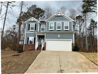 5155 Mark Drive NE, Hickory, NC 28601