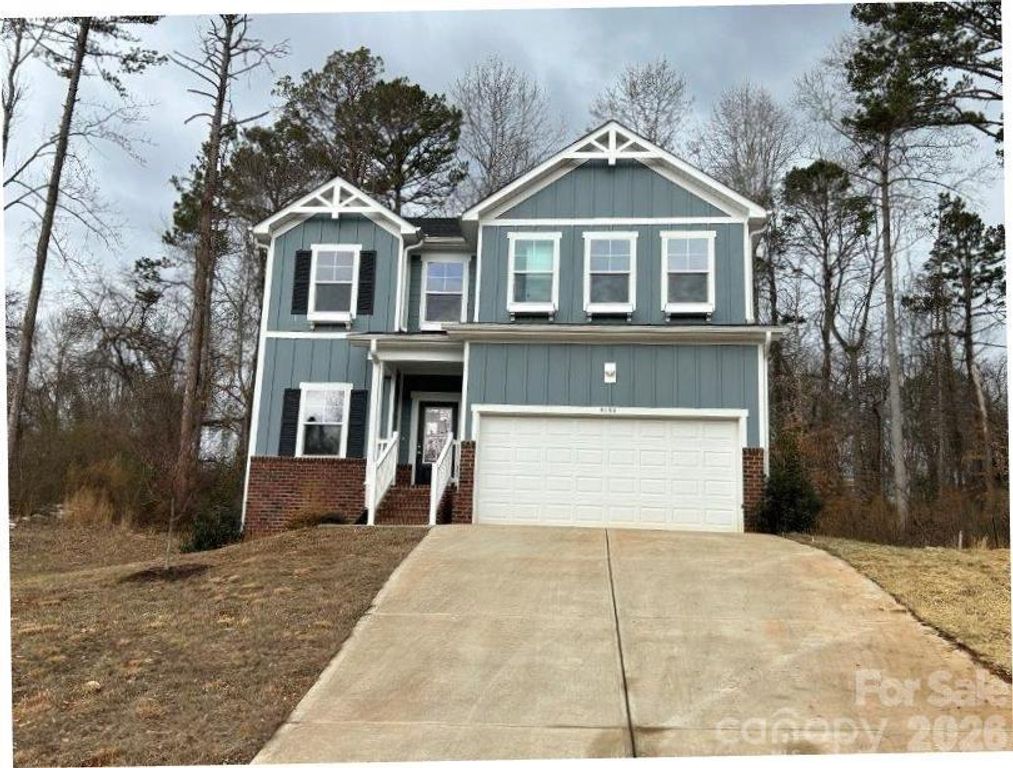 5155 Mark Drive NE, Hickory, NC 28601