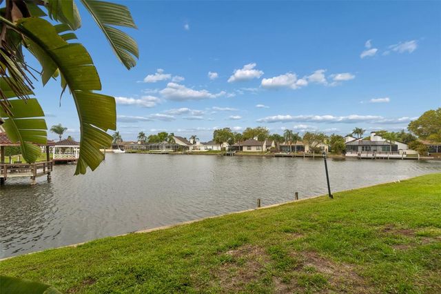 6320 GRAND BAHAMA CIRCLE 6320, Tampa, FL 33615